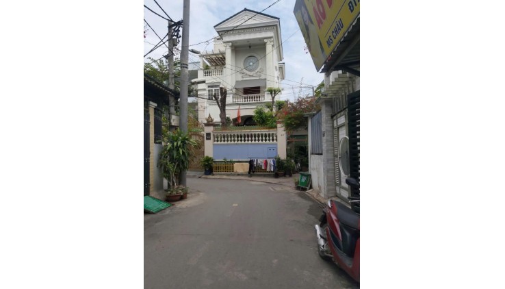 Nhà bán, Đường 147, Phước Long B, Thủ Đức. Giá 4.7 tỷ